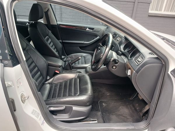 2015-Volkswagen-Jetta-GP-16-TDI-Comfortline-Auto image:10