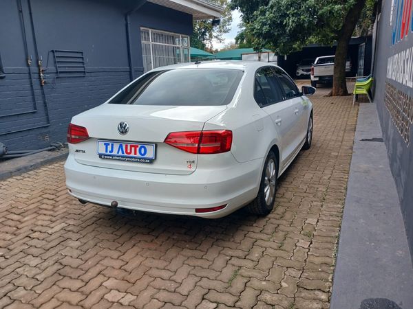 2015-Volkswagen-Jetta-GP-16-TDI-Comfortline-Auto image:5