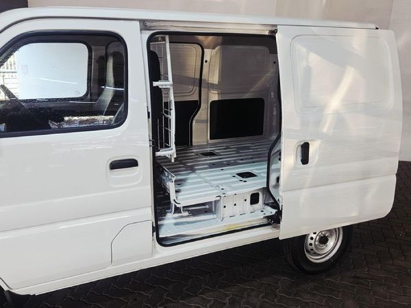 2026-Suzuki-Eeco-12-Panel-Van image:10