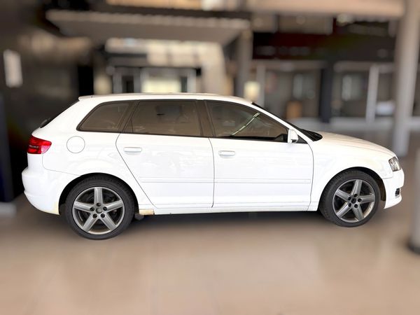 2011-Audi-A3-3-dr-16-TDI-Attraction-Auto image:2