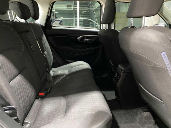 2025-Toyota-Urban-Cruiser-15-XR-Auto image:9