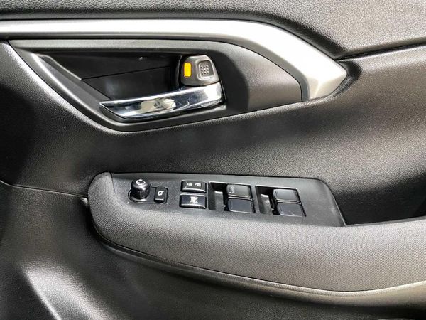 2025-Toyota-Urban-Cruiser-15-XR-Auto image:12
