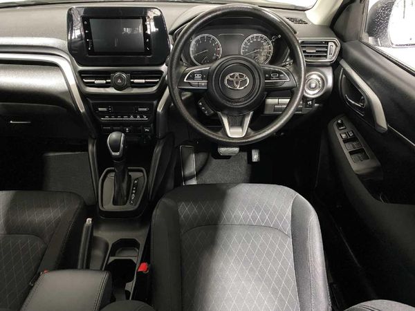 2025-Toyota-Urban-Cruiser-15-XR-Auto image:16