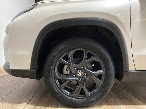 2025-Toyota-Urban-Cruiser-15-XR-Auto image:5
