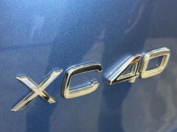 2018-Volvo-XC40-T3-R-Design image:11
