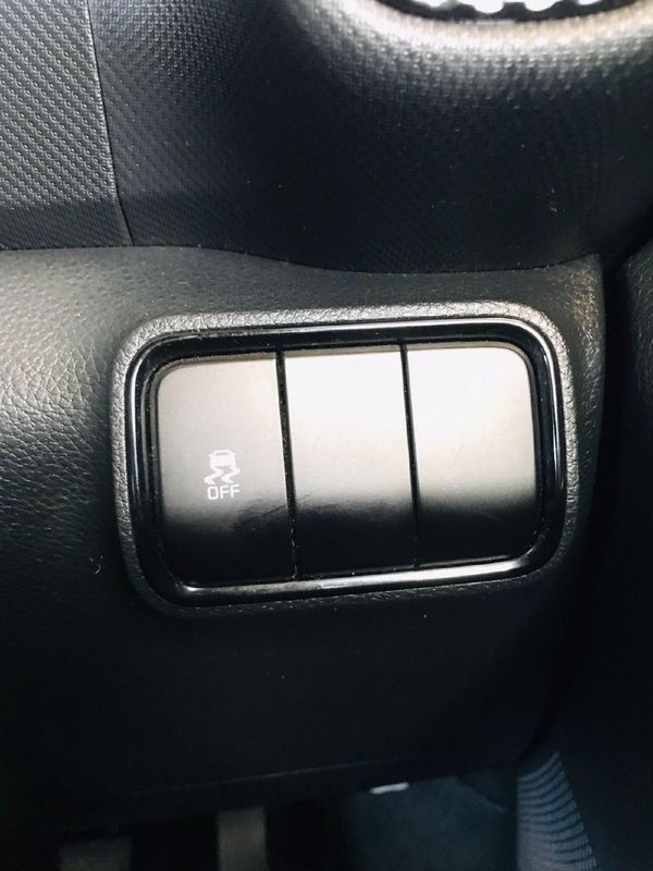 2025-Kia-Sonet-15-LX-Auto image:16