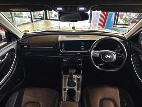 2026-Hyundai-Alcazar-15D-Elite-Auto image:4