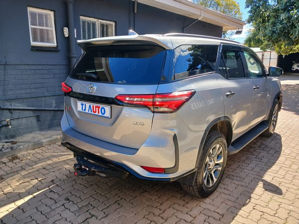 2024-Toyota-Fortuner-24-GD-6-4x4-Auto image:3