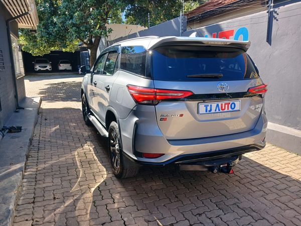 2024-Toyota-Fortuner-24-GD-6-4x4-Auto image:4