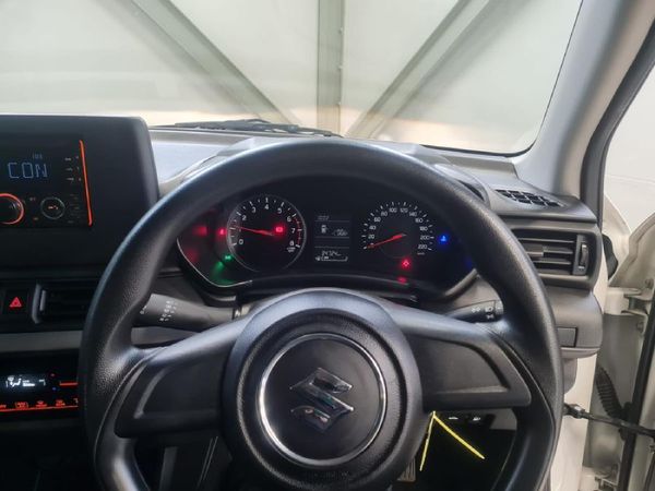 2025-Suzuki-Swift-12-GL image:17