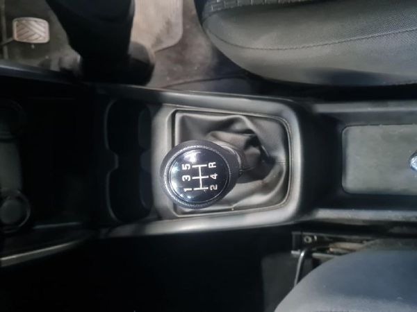 2025-Suzuki-Swift-12-GL image:19