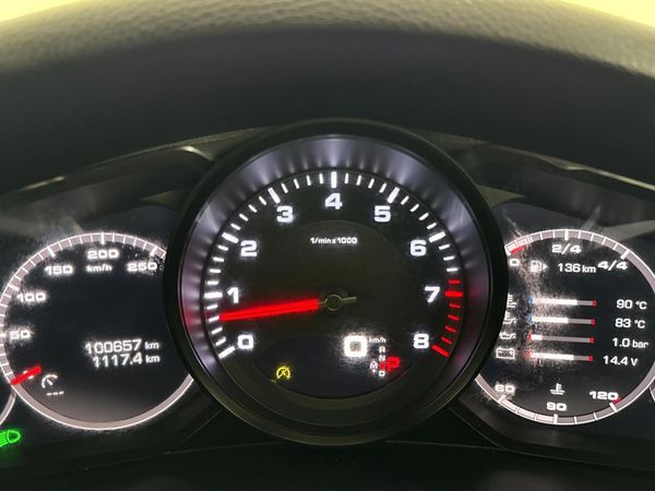 2018-Porsche-Cayenne-Auto image:2