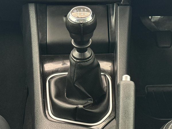 2022-Toyota-Corolla-Quest-18-Exclusive image:10