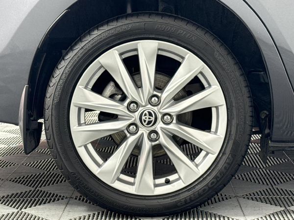 2022-Toyota-Corolla-Quest-18-Exclusive image:7