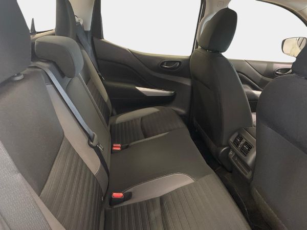 2026-Nissan-Navara-25D-LE-4x4-Double-Cab-Auto image:9