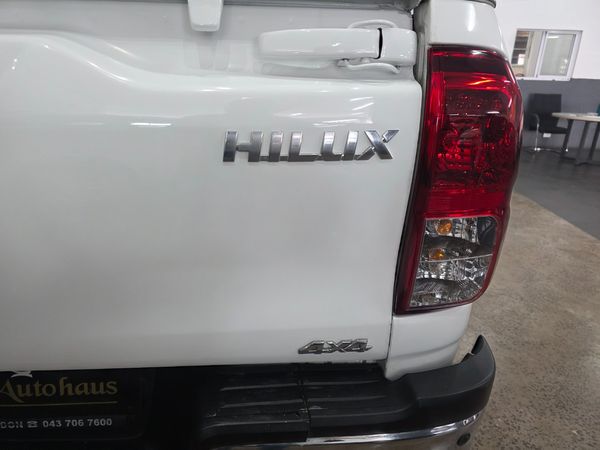 2022-Toyota-Hilux-24-GD-6-Raider-4x4-Single-Cab image:6