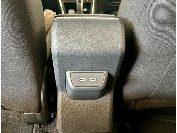 2026-Volkswagen-Polo-10-TSI-Life-Auto-DSG image:8