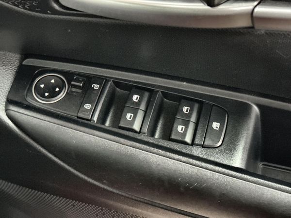 2021-Kia-Sonet-15-LX-CVT image:17