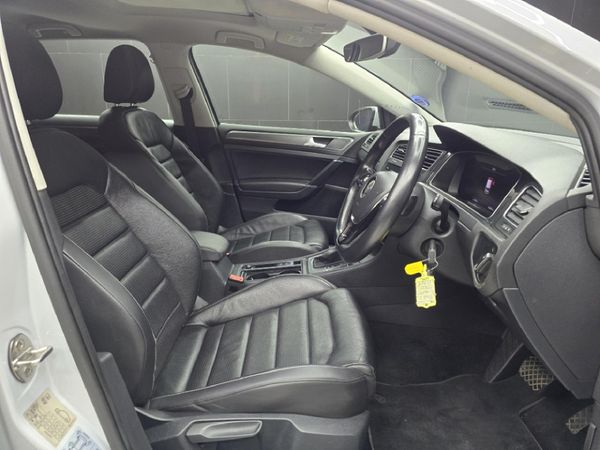 2019-Volkswagen-Golf-VII-14-TSI-Comfortline-Auto image:12