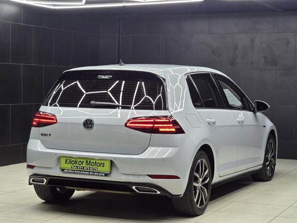 2019-Volkswagen-Golf-VII-14-TSI-Comfortline-Auto image:5