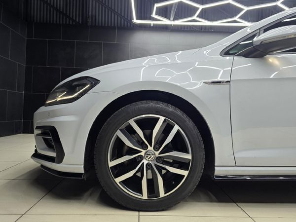 2019-Volkswagen-Golf-VII-14-TSI-Comfortline-Auto image:6