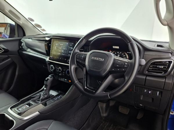 2025-Isuzu-Mu-x-19D-LS-Auto image:10
