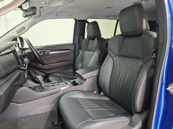 2025-Isuzu-Mu-x-19D-LS-Auto image:12
