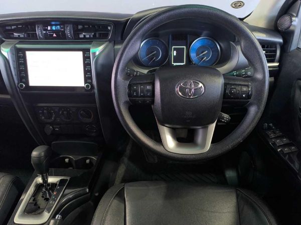 2025-Toyota-Fortuner-24-GD-6-4x4-Auto image:16