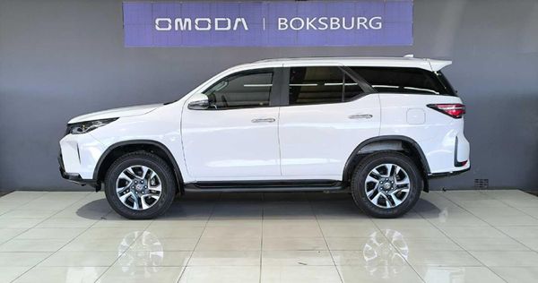 2025-Toyota-Fortuner-24-GD-6-4x4-Auto image:5