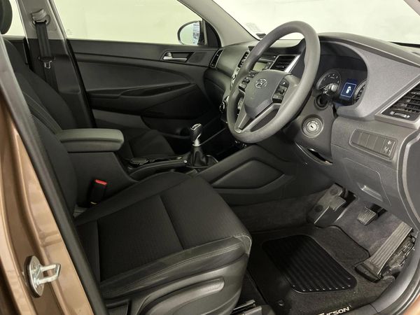 2017-Hyundai-Tucson-20-Premium image:9