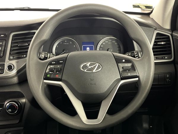 2017-Hyundai-Tucson-20-Premium image:11
