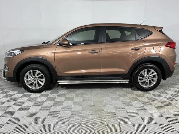 2017-Hyundai-Tucson-20-Premium image:18