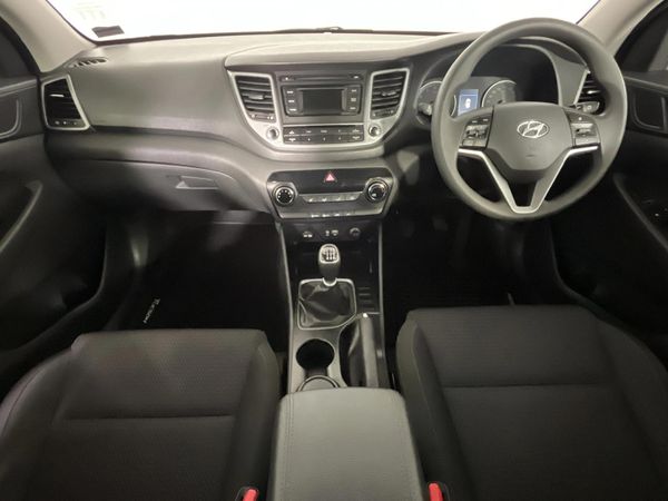 2017-Hyundai-Tucson-20-Premium image:1