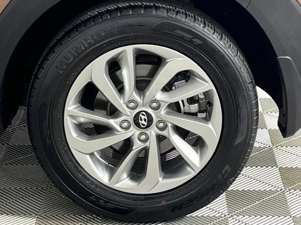 2017-Hyundai-Tucson-20-Premium image:6