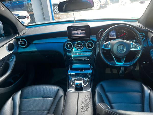2017-Mercedes-Benz-GLC-250d image:14