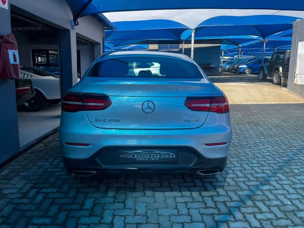2017-Mercedes-Benz-GLC-250d image:4