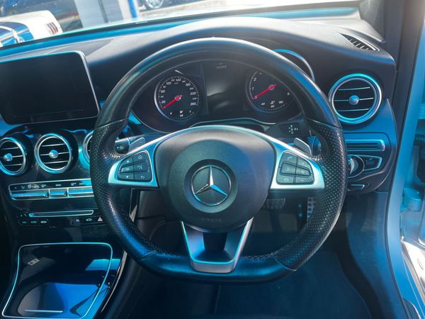 2017-Mercedes-Benz-GLC-250d image:7