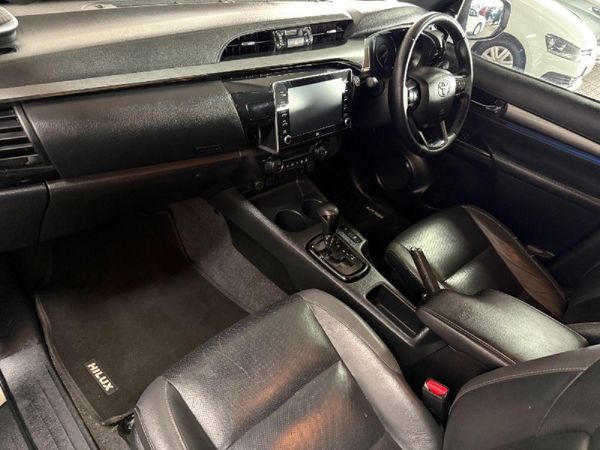2026-Toyota-Hilux-28-GD-6-RB-Legend-55-Auto-Double-Cab image:3