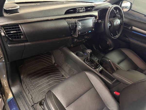 2026-Toyota-Hilux-28-GD-6-RB-Legend-55-Auto-Double-Cab image:6
