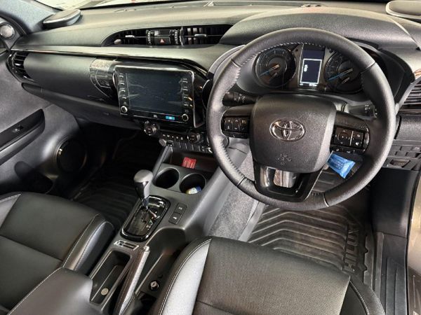 2026-Toyota-Hilux-28-GD-6-RB-Legend-55-Auto-Double-Cab image:7