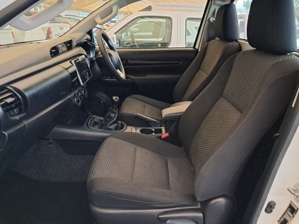 2016-Toyota-Hilux-24-GD-6-Raised-Body-SRX-Single-Cab image:18