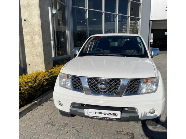 2016-Nissan-Navara-25-dCi-XE-Double-Cab image:3