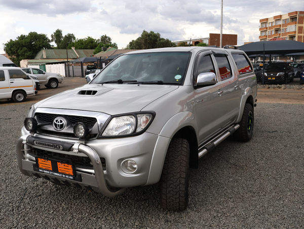 2011-Toyota-Hilux-30-D-4D-Raider-Raised-Body-Double-Cab image:1