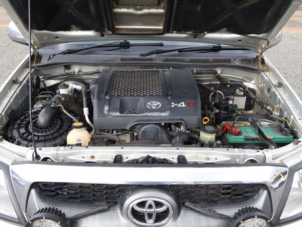 2011-Toyota-Hilux-30-D-4D-Raider-Raised-Body-Double-Cab image:7