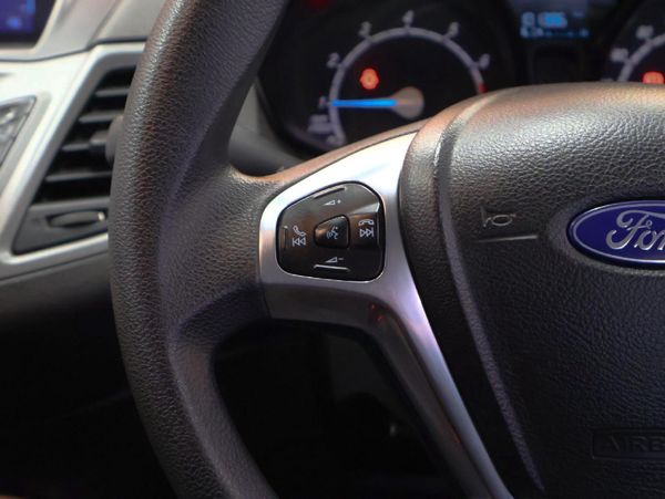 2016-Ford-Fiesta-10-EcoBoost-Ambiente-5-dr image:24