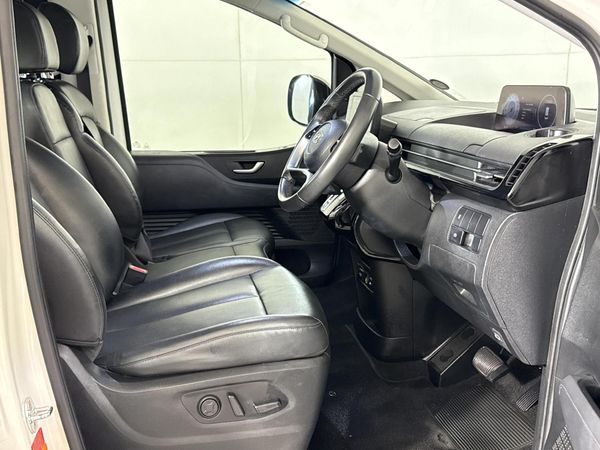 2022-Hyundai-Staria-22d-Elite-Auto image:9