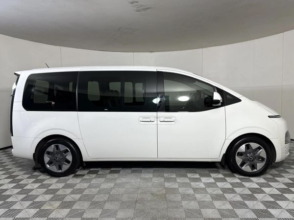 2022-Hyundai-Staria-22d-Elite-Auto image:16
