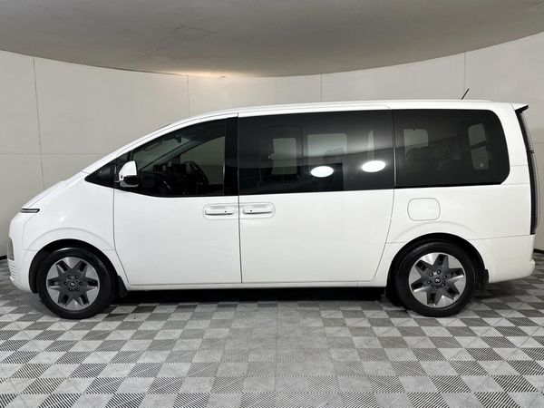2022-Hyundai-Staria-22d-Elite-Auto image:18