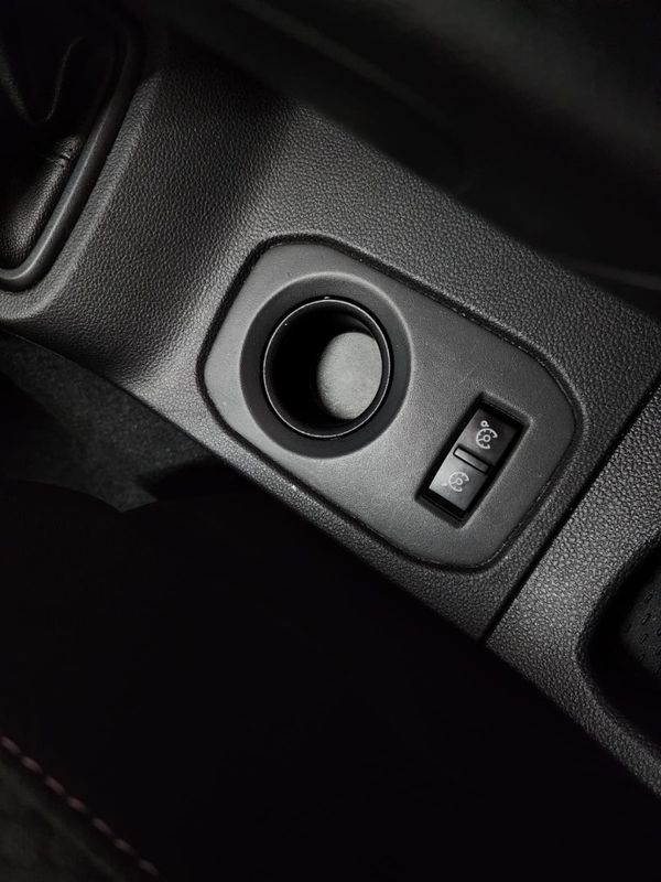 2022-Renault-Duster-15-dCi-zen image:17