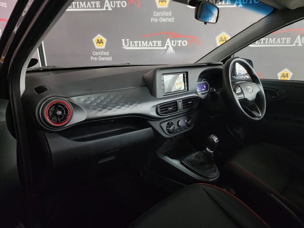 2022-Hyundai-Grand-i10-12-Fluid image:8